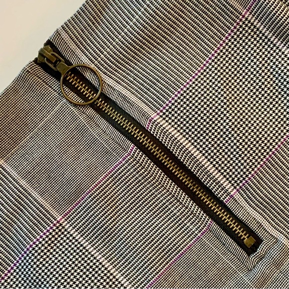 Who What Wear Asymmetrical Black/Gray Plaid Skirt - Picture 4 of 6